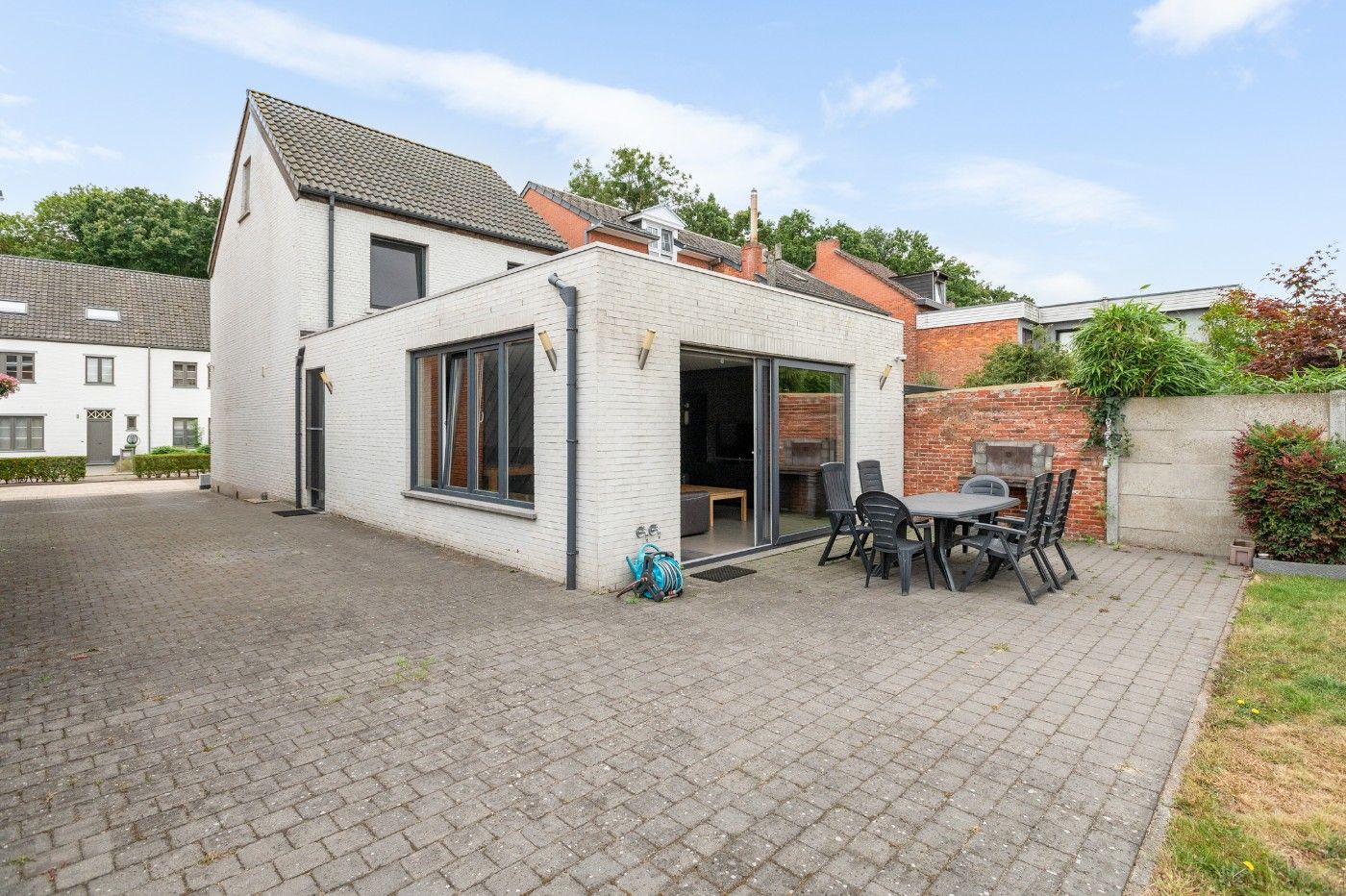 Vrijstaande woning met 3 slpk., brede oprit en tuin foto 27