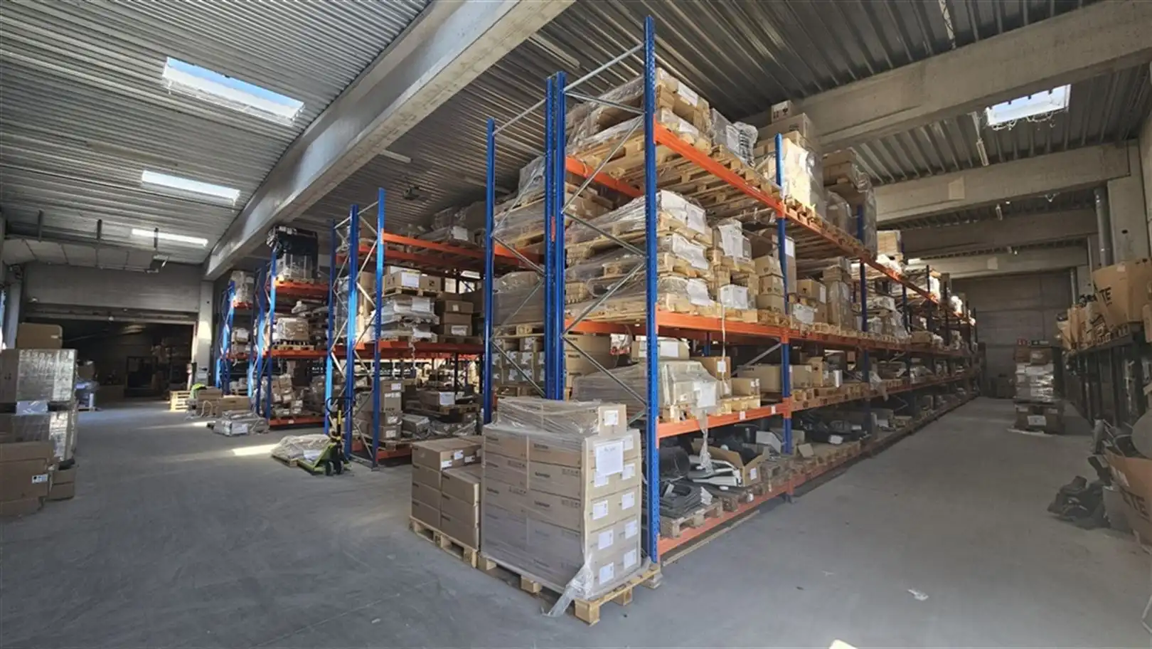 Semi-industrieel met verhard terrein optioneel woning foto 7