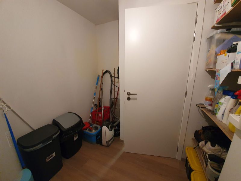 Bemeubeld 2 slpk-appartement (+-100m²) in hartje Geel met autostaanplaats en kelderberging foto 14