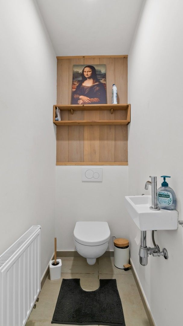 Instapklaar 2SLPK appartement op gunstige ligging in Genk foto 8