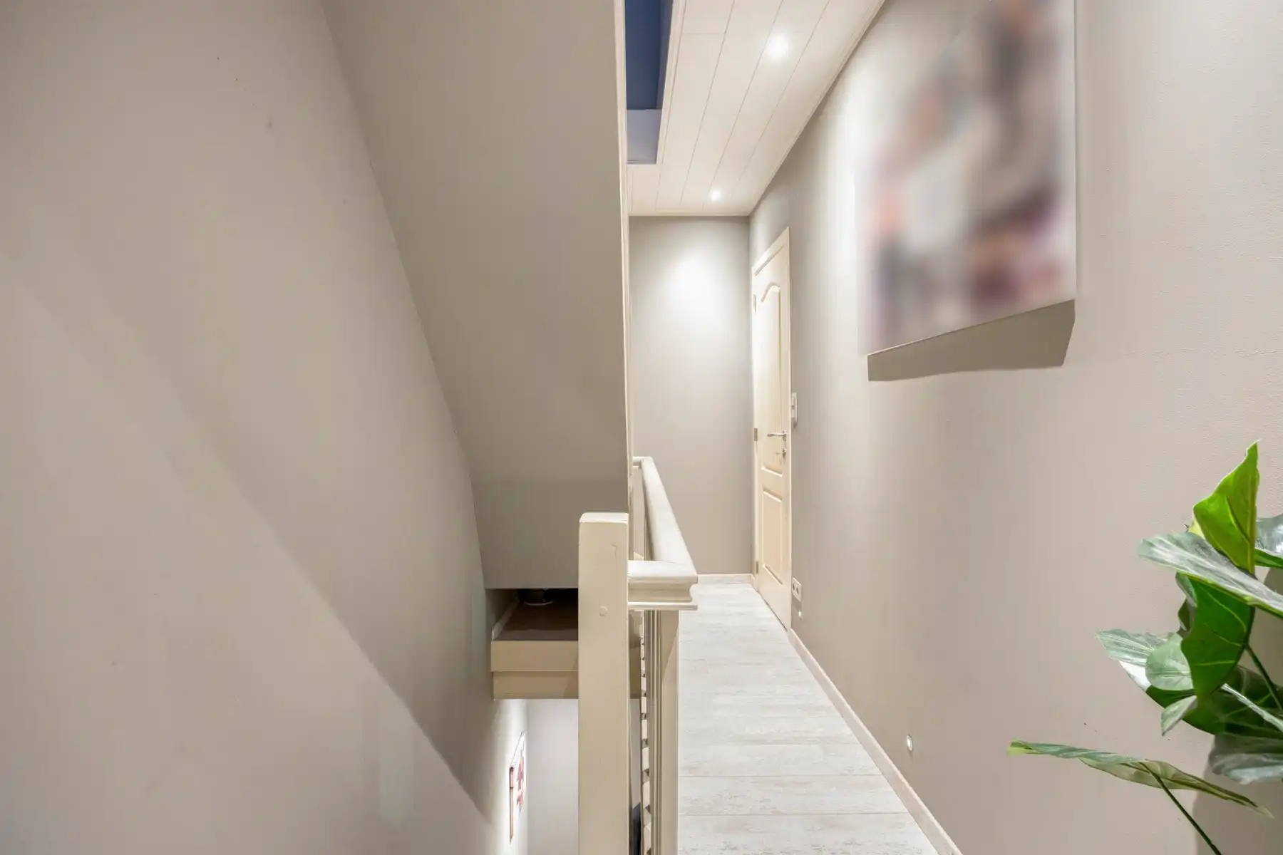 Instapklare HOB met 3 slaapkamers en aangelegde tuin foto 9