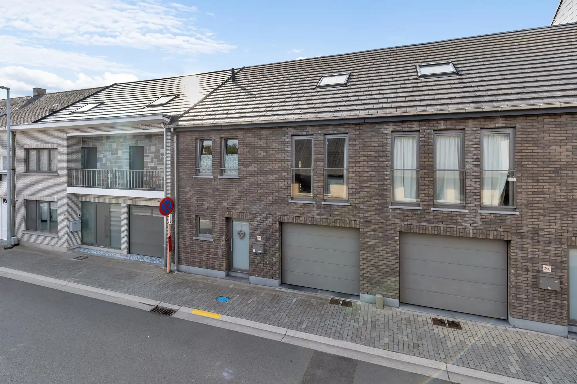 Instapklare, goed onderhouden woning te Iddergem met 3slpk foto 2