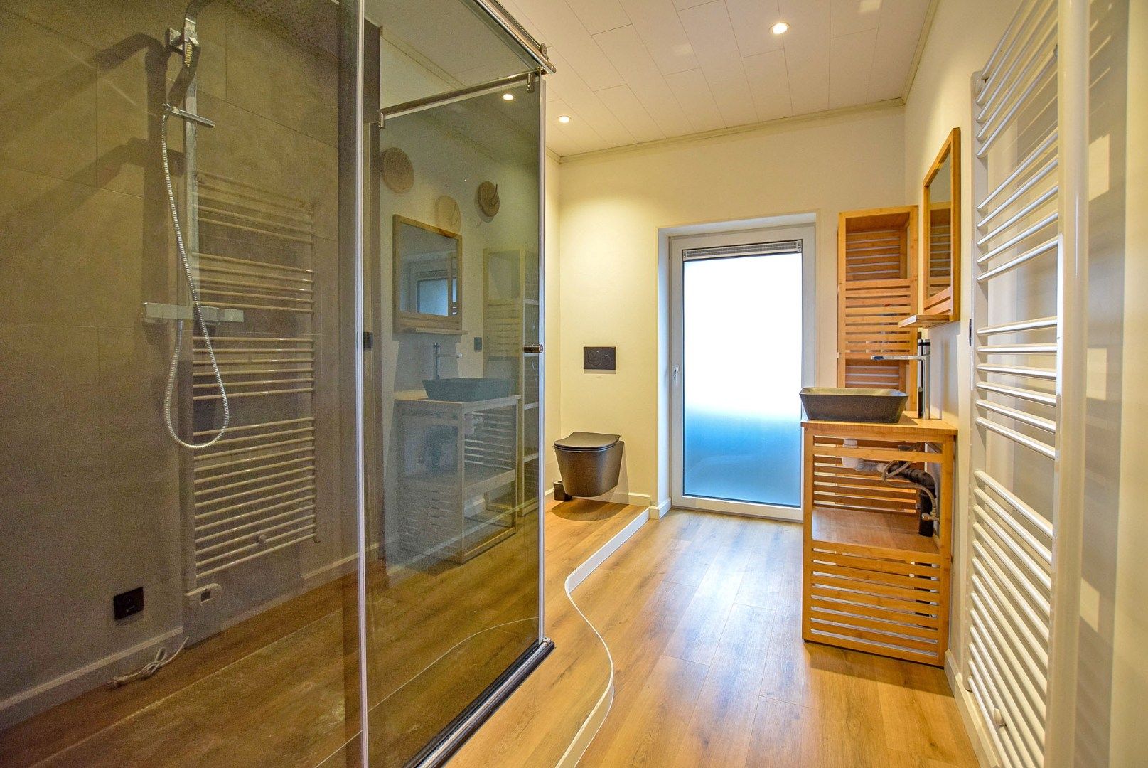 Gerenoveerde rijwoning te huur op 273m² met 3 slaapkamers te Adinkerke (De Panne)!  foto 16