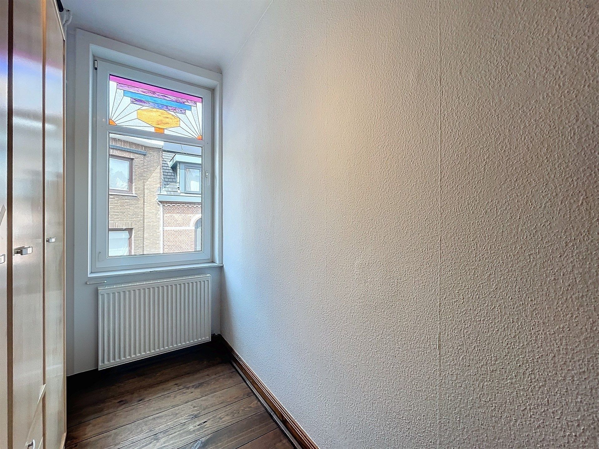 Prachtig herenhuis met 5 slaapkamers en zuid gerichte tuin in Sint-Niklaas. foto 15