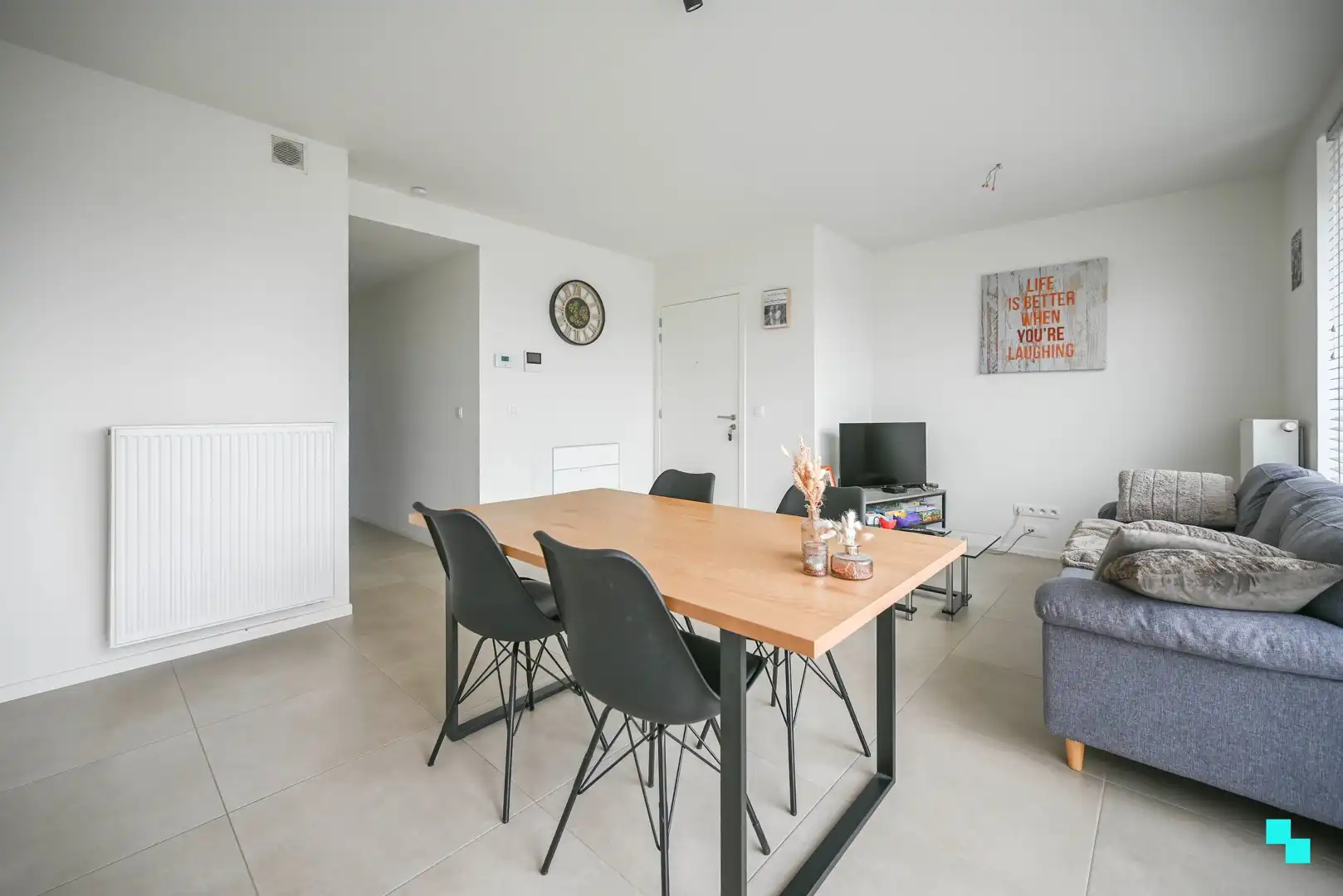 Recent appartement met terras en carport foto 5