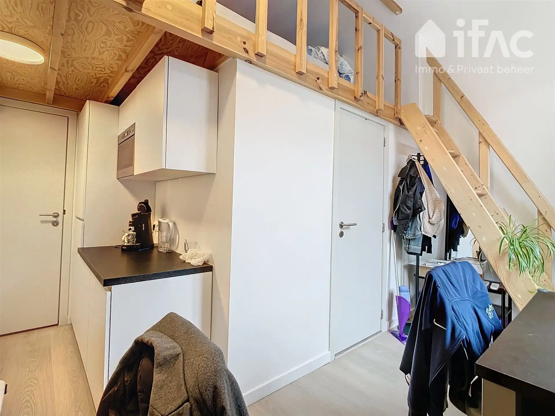 Opbrengsteigendom - Luxe studentenkamers en studio foto 19