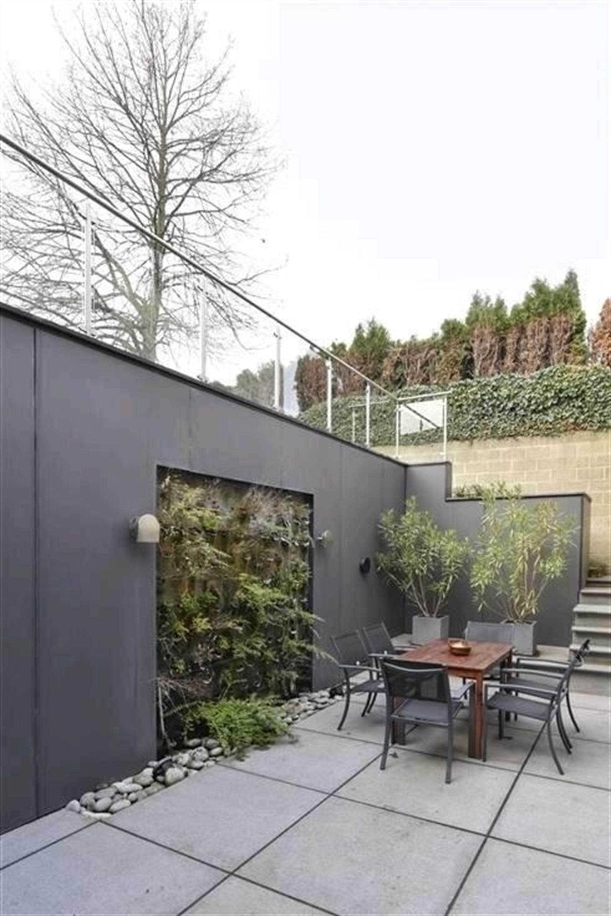 Bijzonder mooi gerenoveerde woning voorzien van 5 slaapkamers foto 27