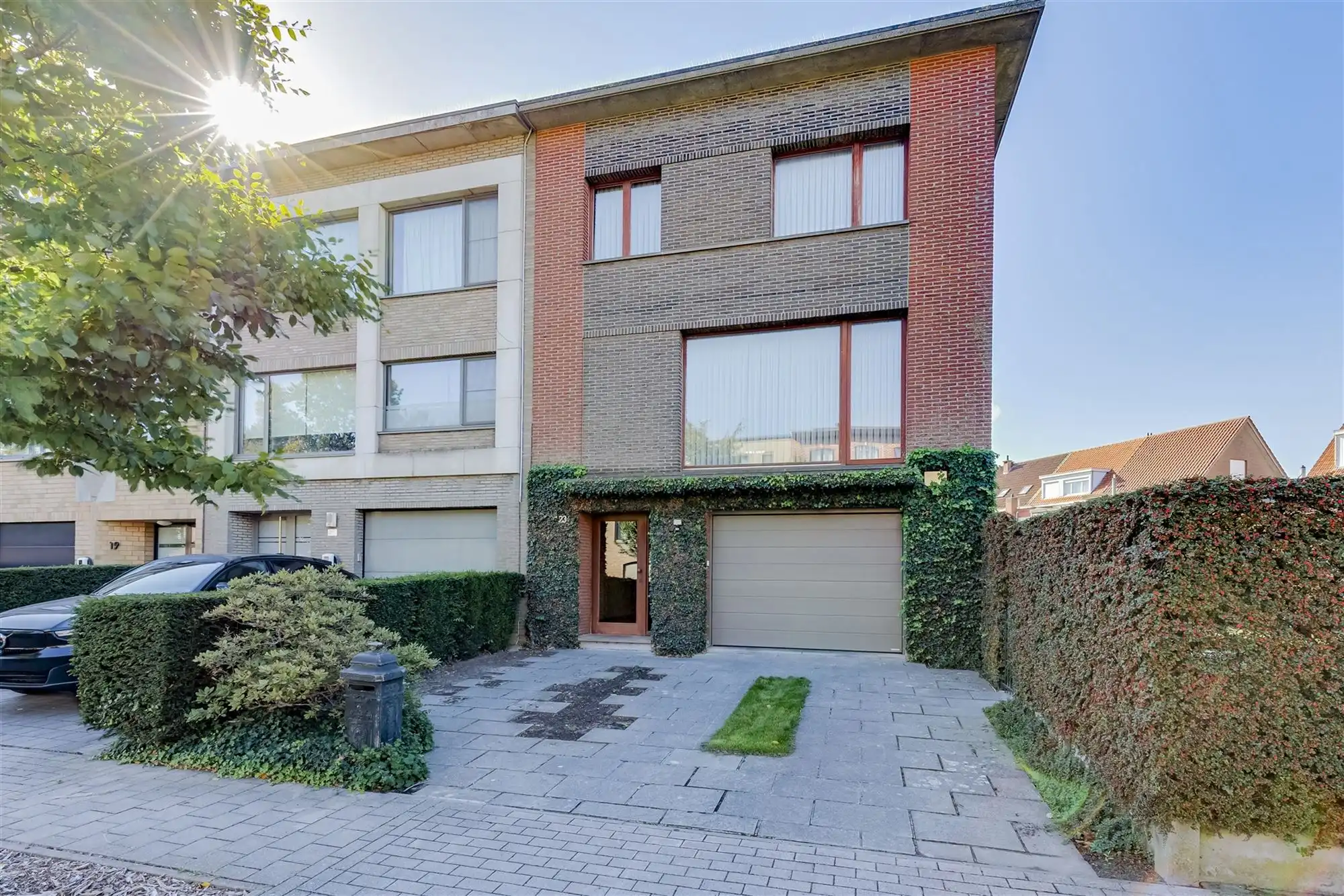 Ruime bel-étagewoning met 5 slk op 569 m² in rustige wijk te Aartselaar foto 3