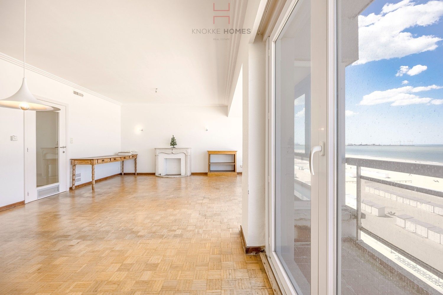 Ruim appartement met 4 kamers en prachtig zeezicht op de zeedijk aan het Albertstrand foto 10