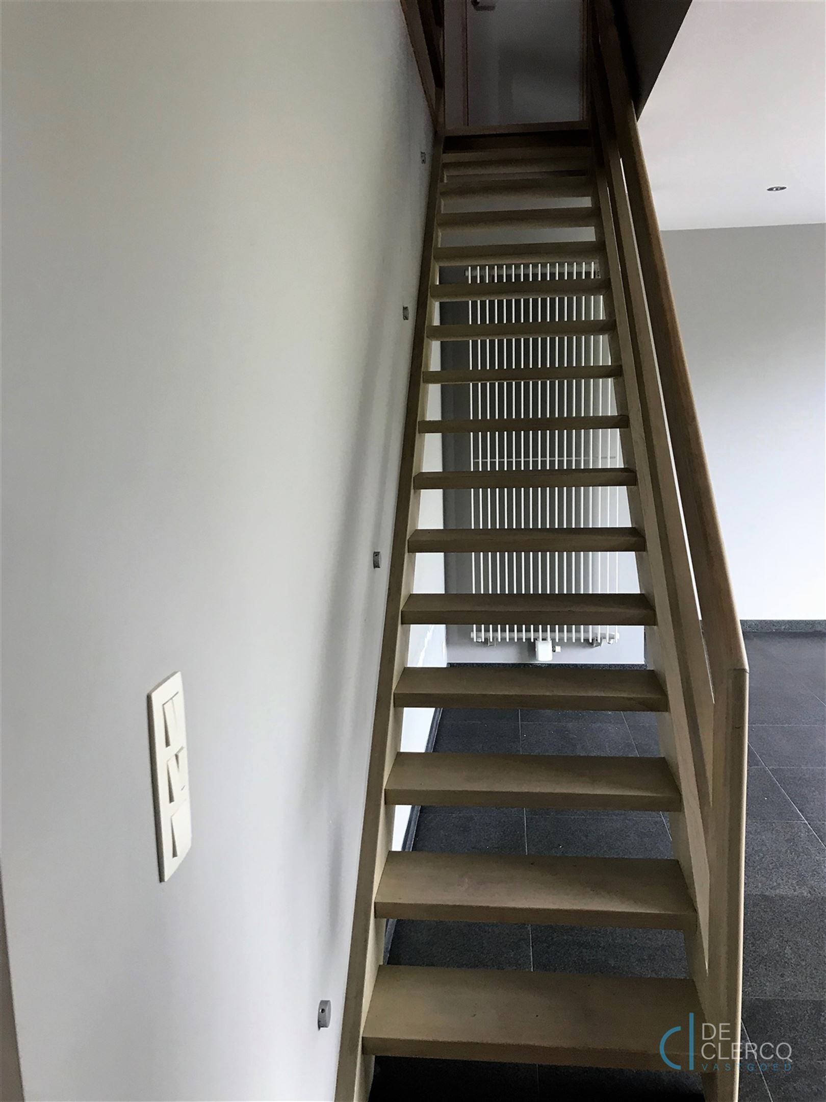 Mooi recent, luxueus en ruim appartement nabij Lochristi Dorp! foto 6