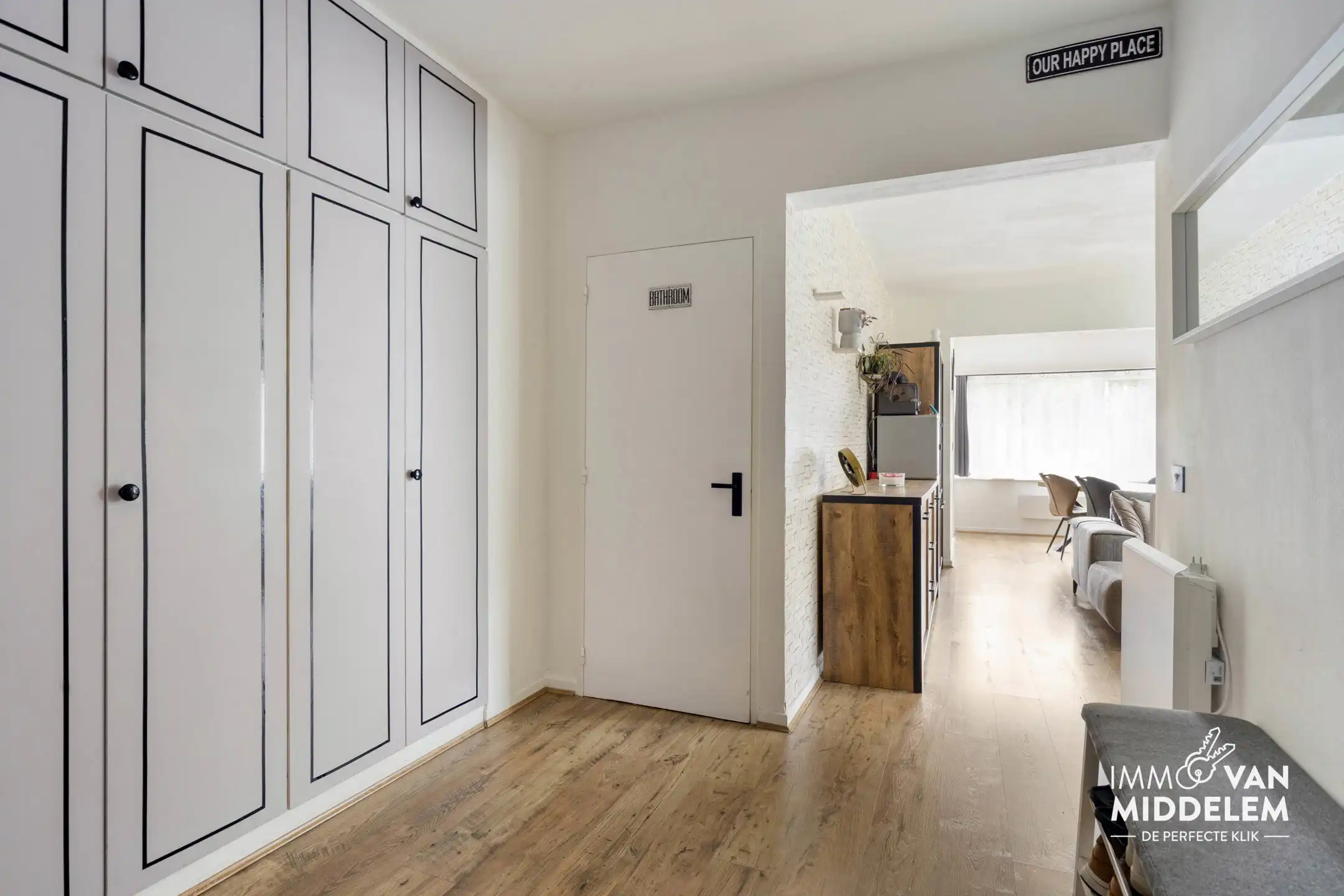 GELIJKVLOERS APPARTEMENT MET 2 KAMERS, TUIN EN GARAGE foto 11