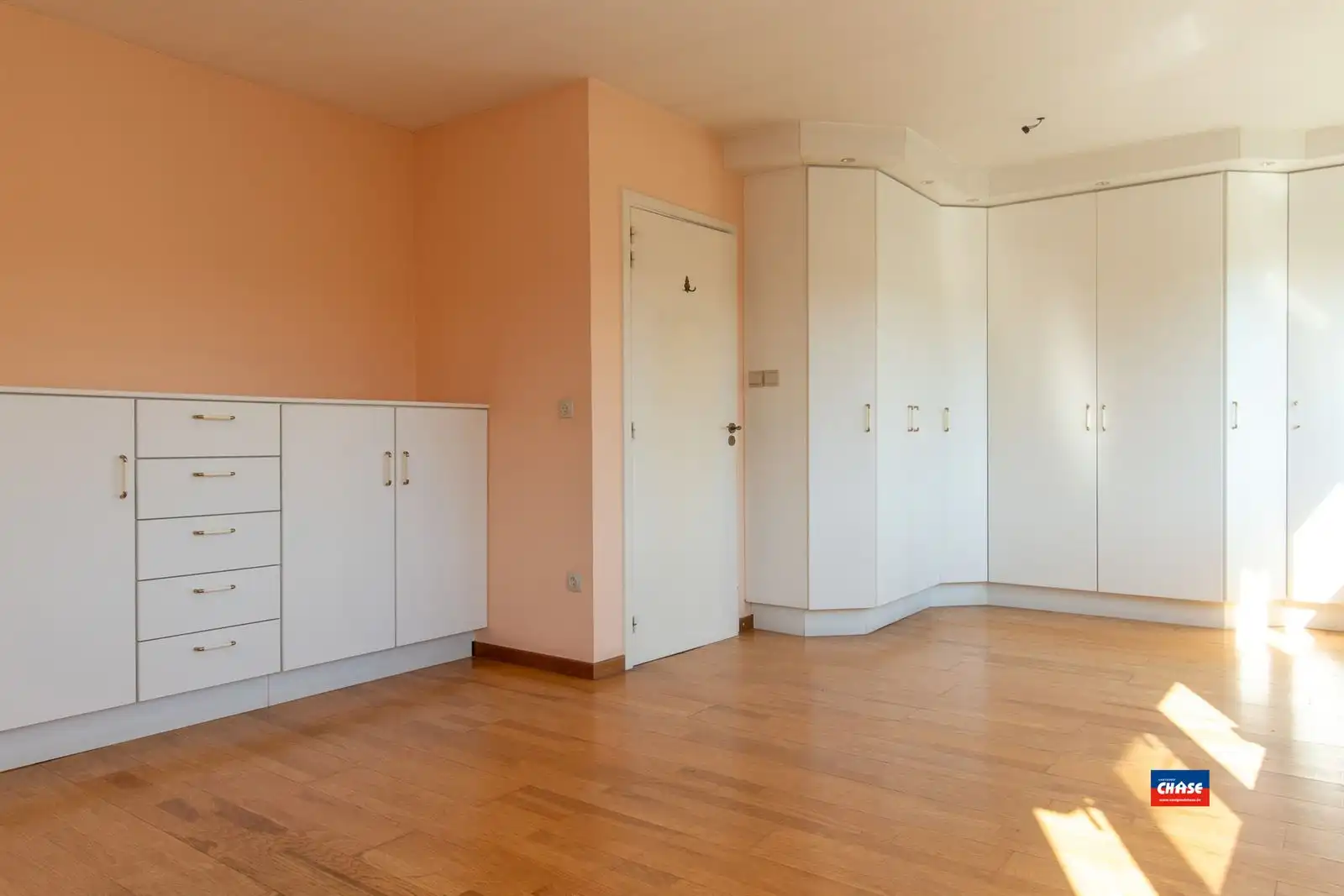 Woning met 2-3 slpks, tuin en garage foto 11