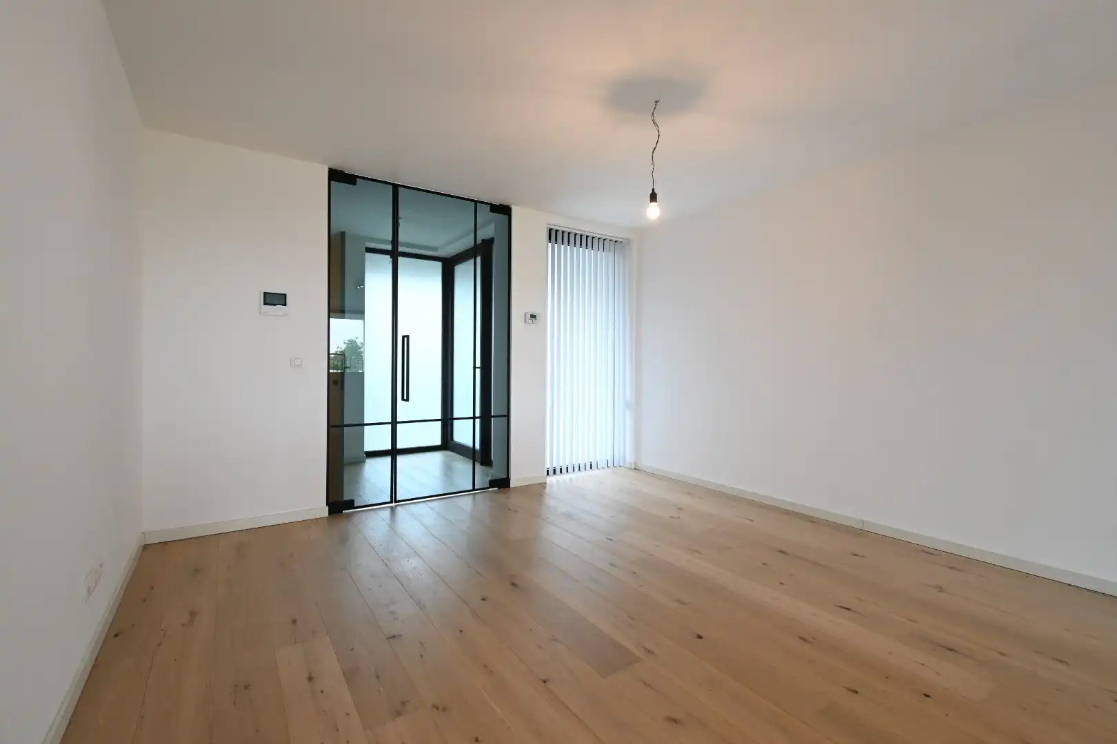 Knap recent appartement met 2 slaapkamers en mooi uitzicht + autostandplaats foto 23