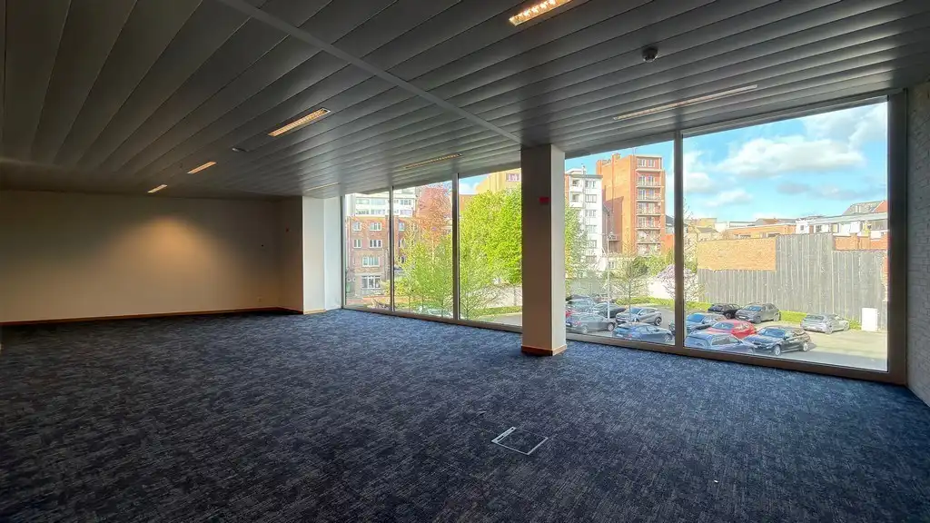 Kantoorruimte met groot terras te huur aan station van Mechelen foto 3