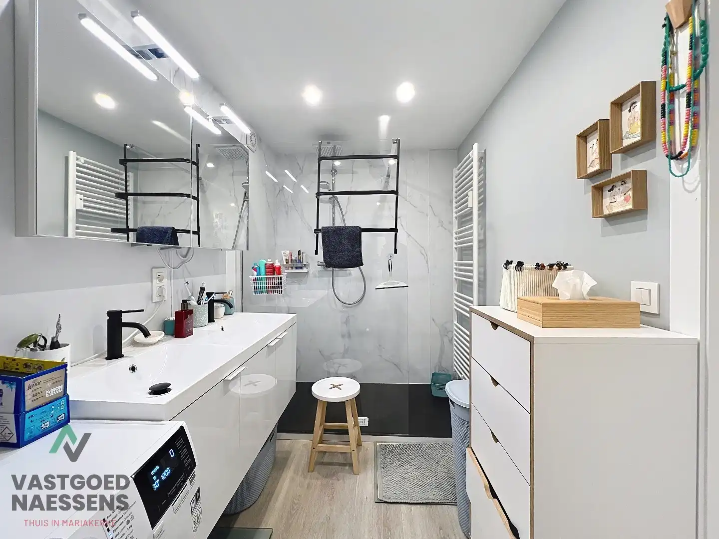 SCHITTEREND VERNIEUWD 2 SLPK APP VLAKBIJ ZEEDIJK foto 16