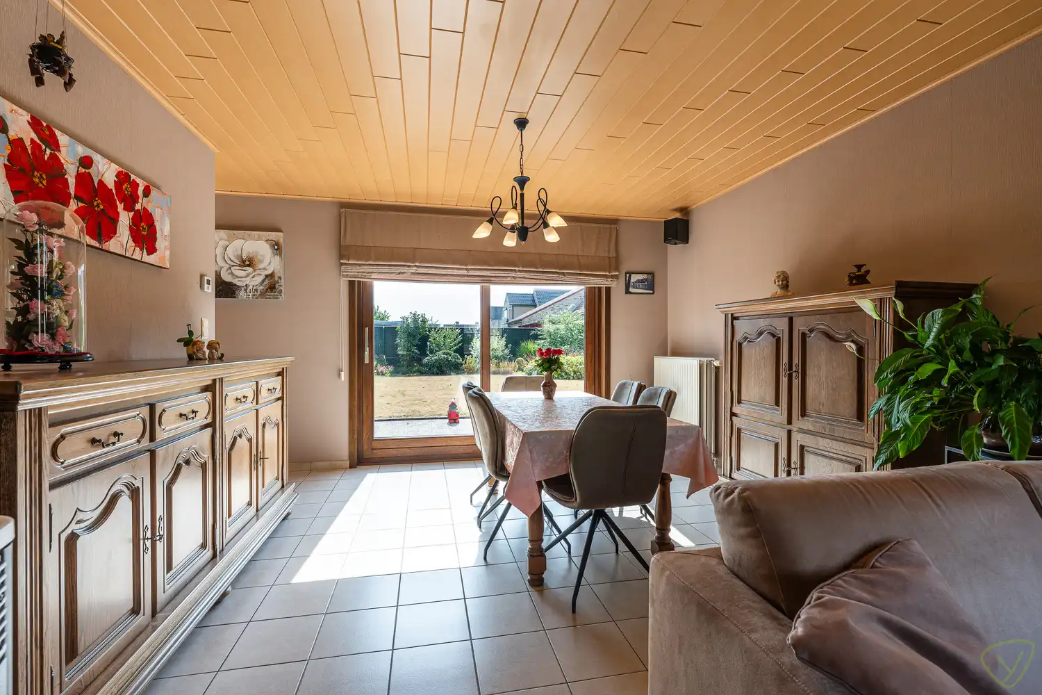 Zeer goed onderhouden alleenstaande woning gelegen in een residentiële wijk te Watervliet foto 3