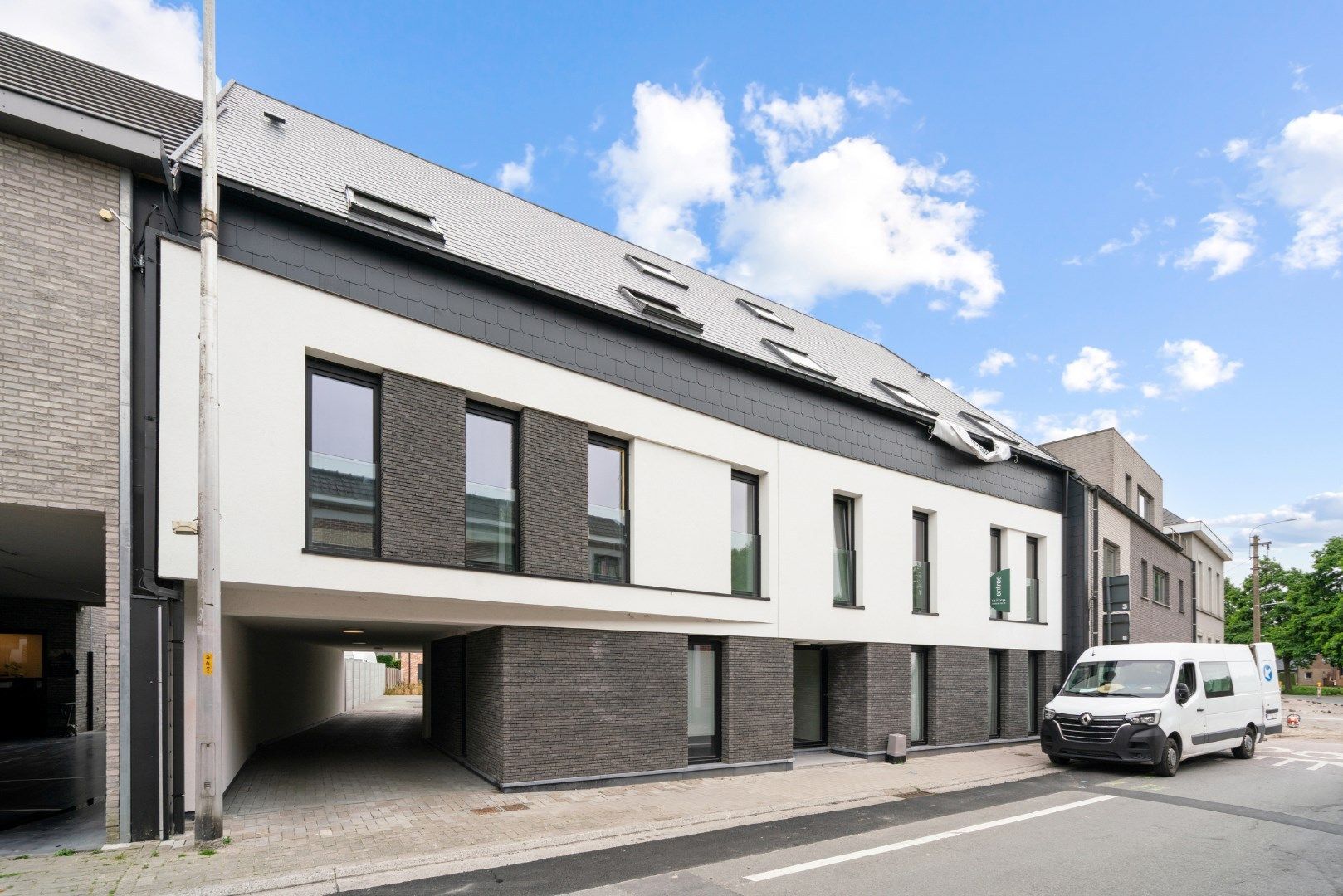 PRACHTIG AFGEWERKT APPARTEMENT foto 12