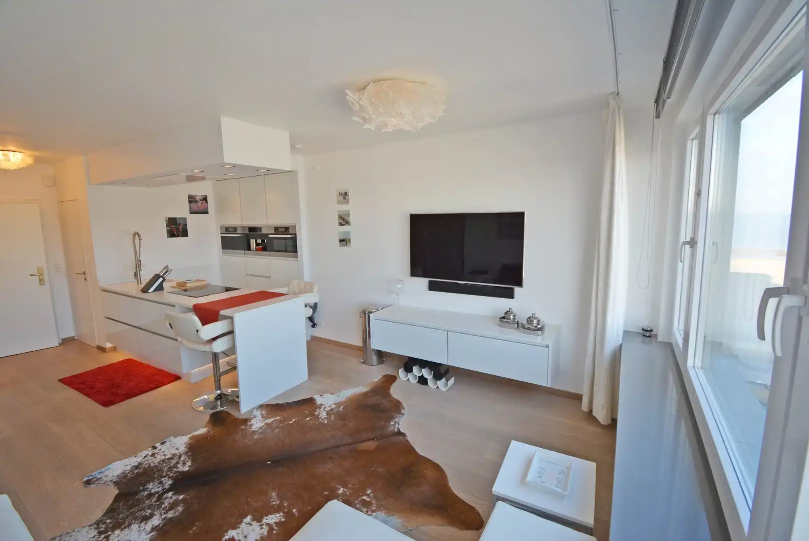 Prachtig gerenoveerde studio met uitstekend zeezicht foto 9