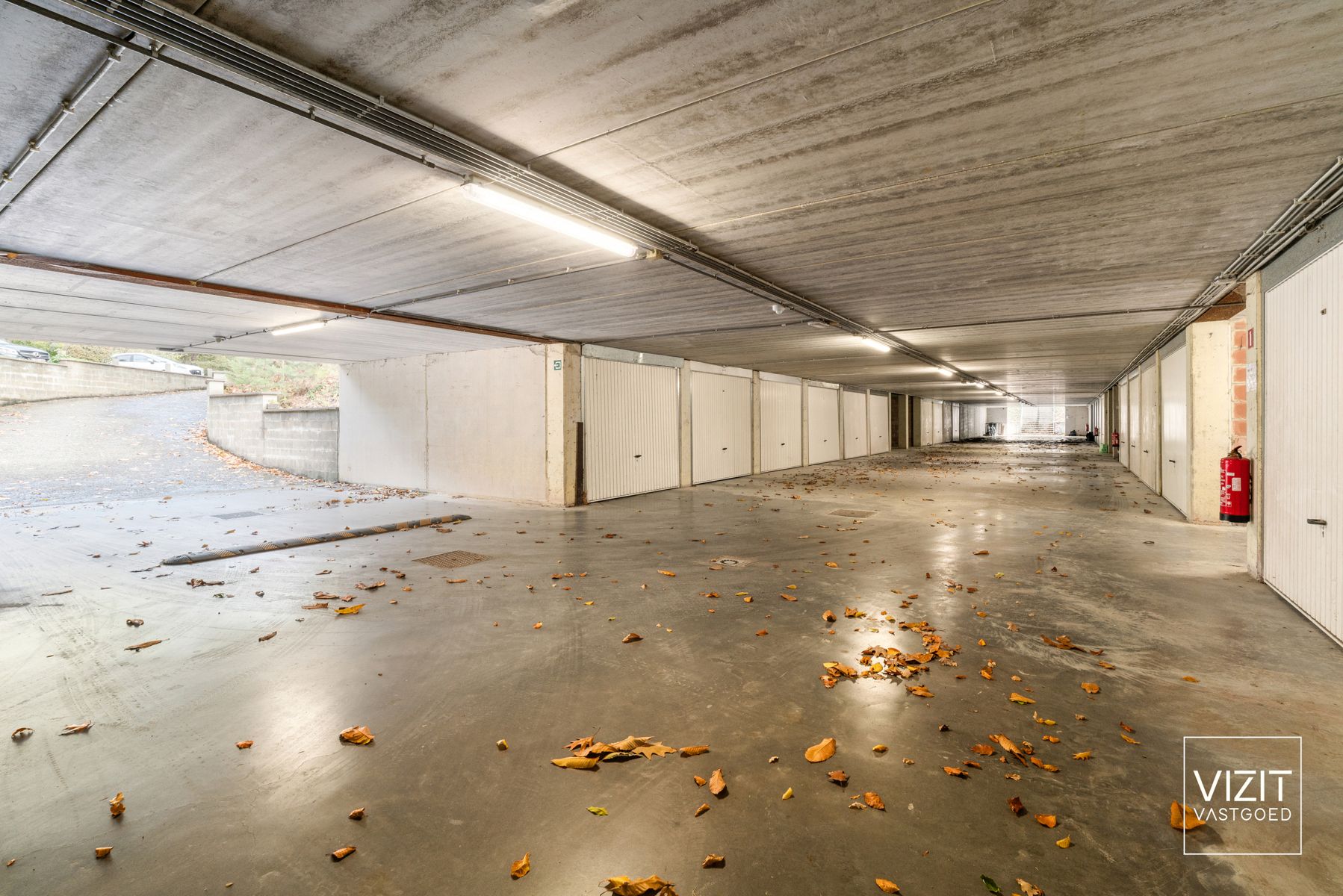 Gelijkvloersappartement met tuin in uniek art-decopand foto 12