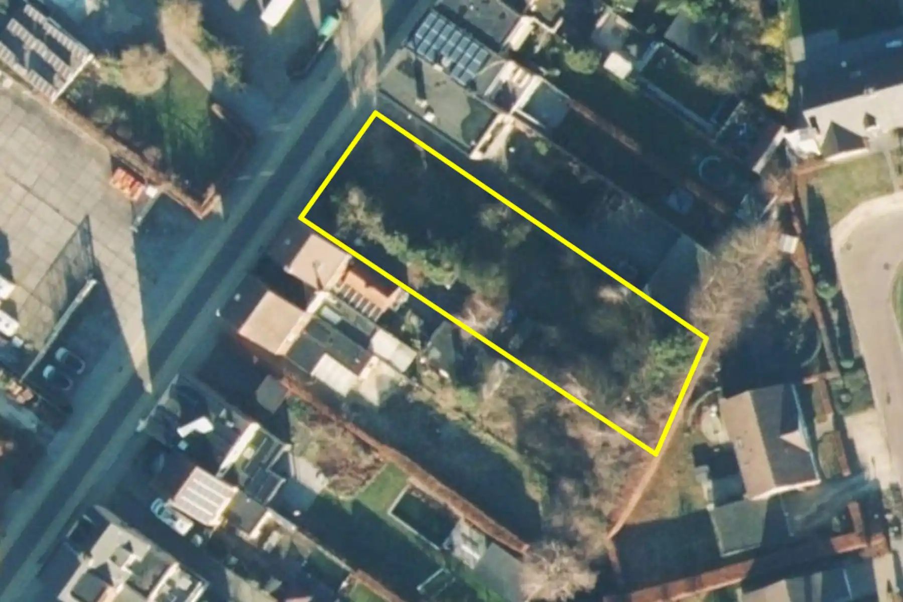 Bouwgrond van 876,80 m² voor ruime halfopen woning. foto 2