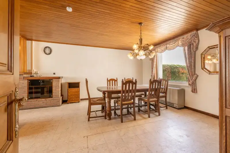 Grondig te renoveren woning op ruim perceel van 1384 m²  TE KOOP in Wielsbeke!⭐ foto 3