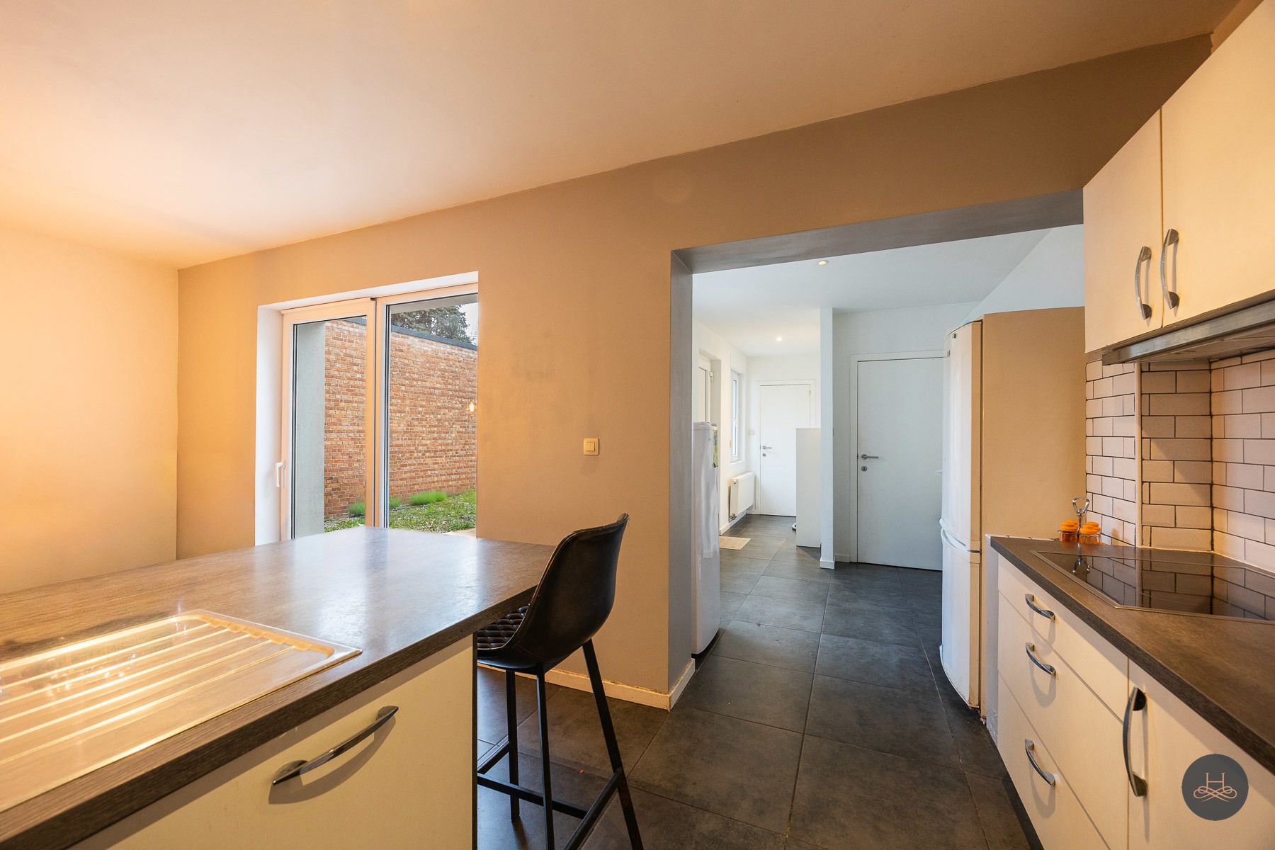 Ruime moderne woning met 4 slaapkamers foto 11