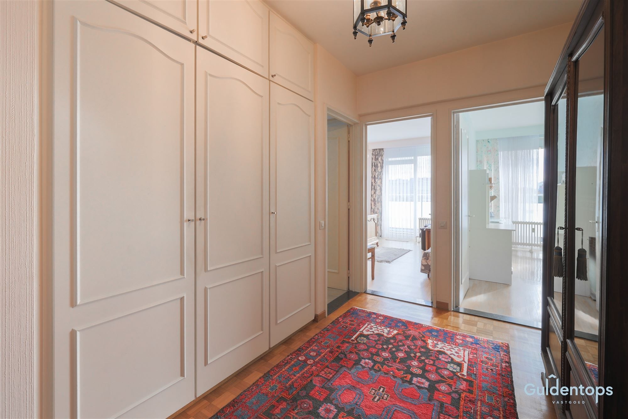  ruim appartement met 2 slaapkamers op topligging foto 3