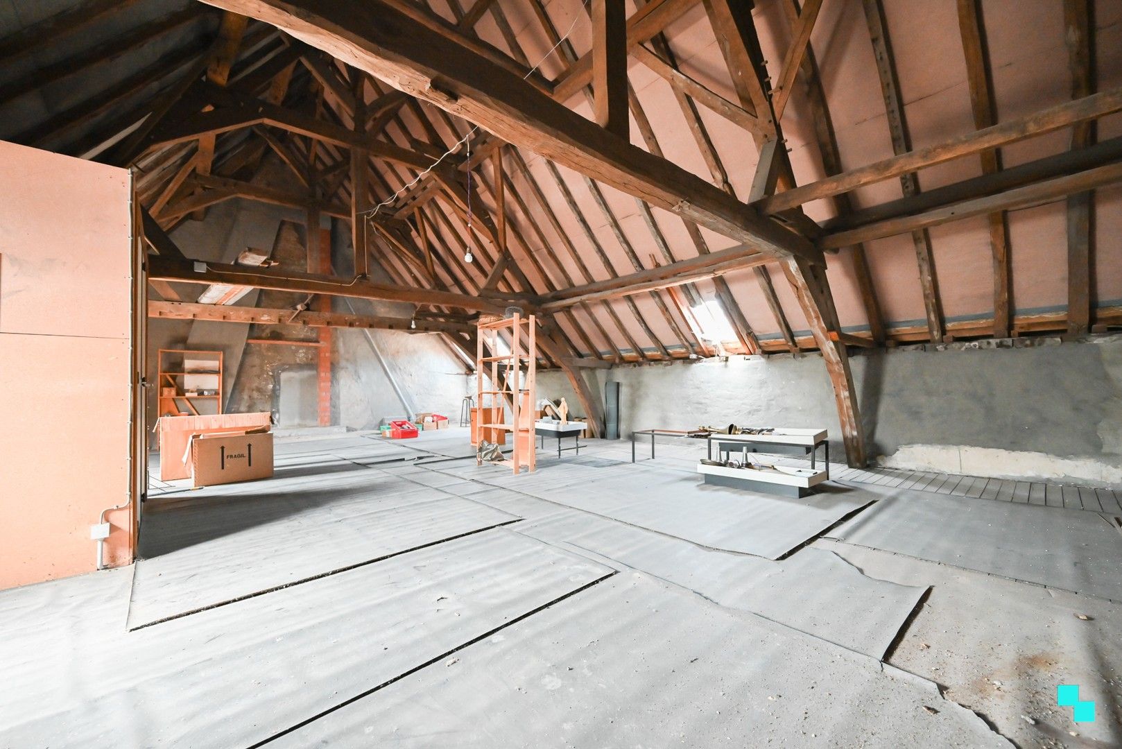 Wonen in erfgoed, zicht op het groen, midden in de stad Izegem. foto 35