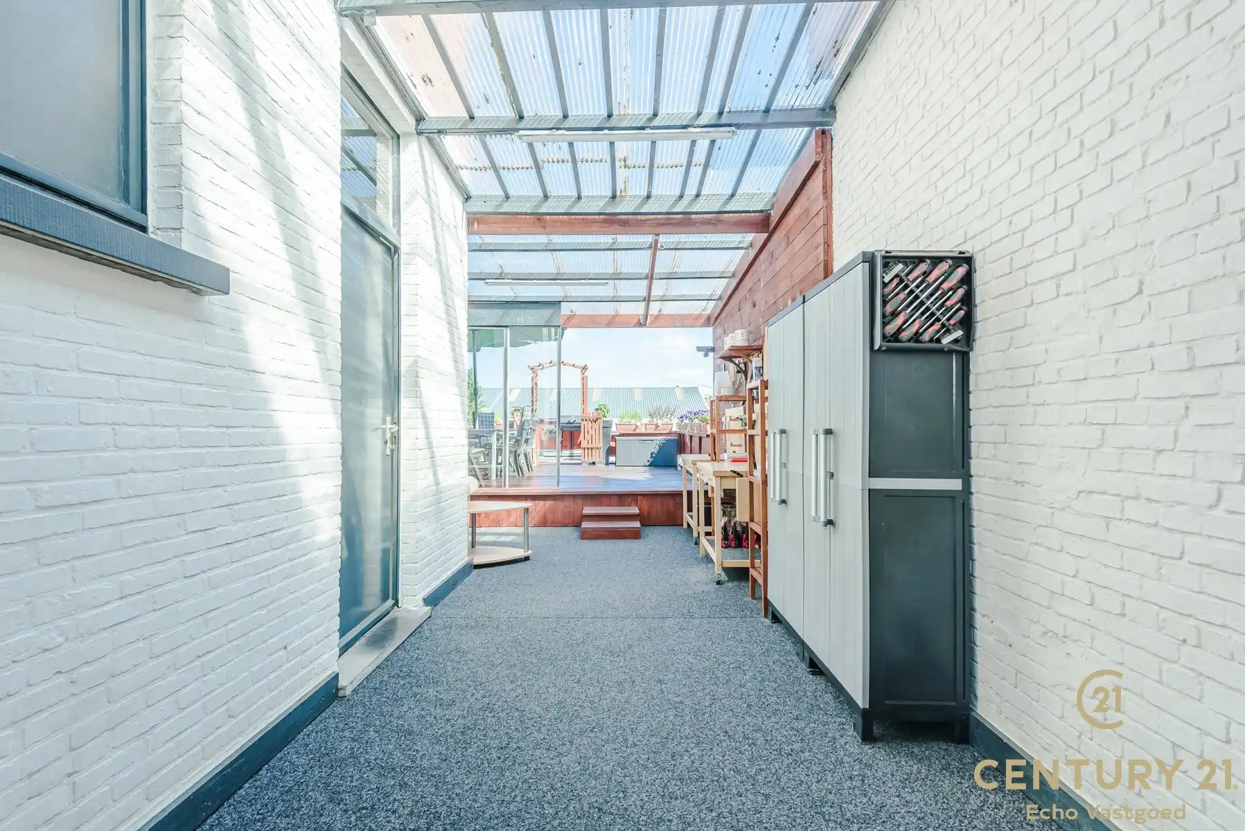 Ruim, startklaar handelspand met woonst op toplocatie foto 21