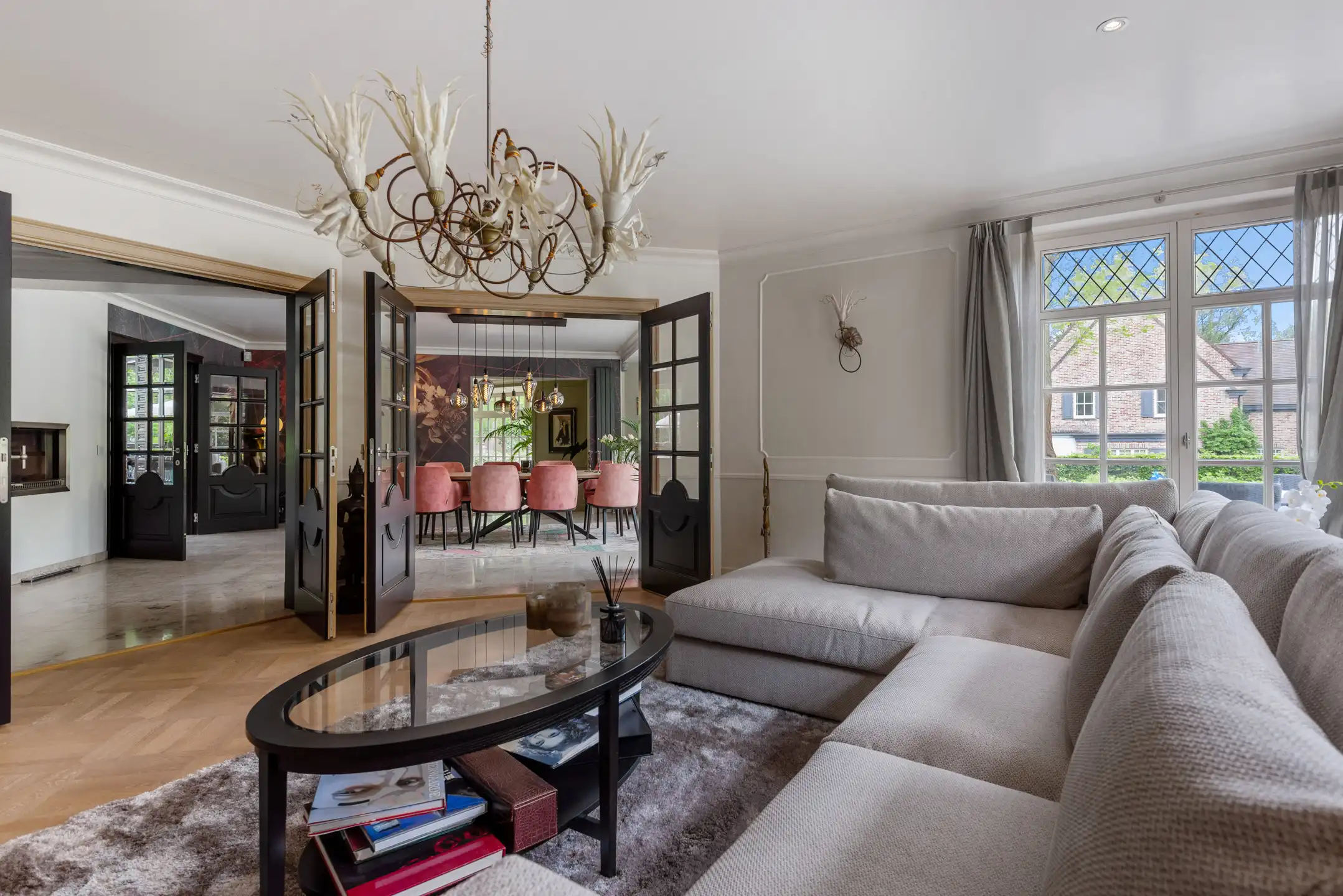 Exclusieve villa met zwembad op een perceel van 6.420 m² foto 15