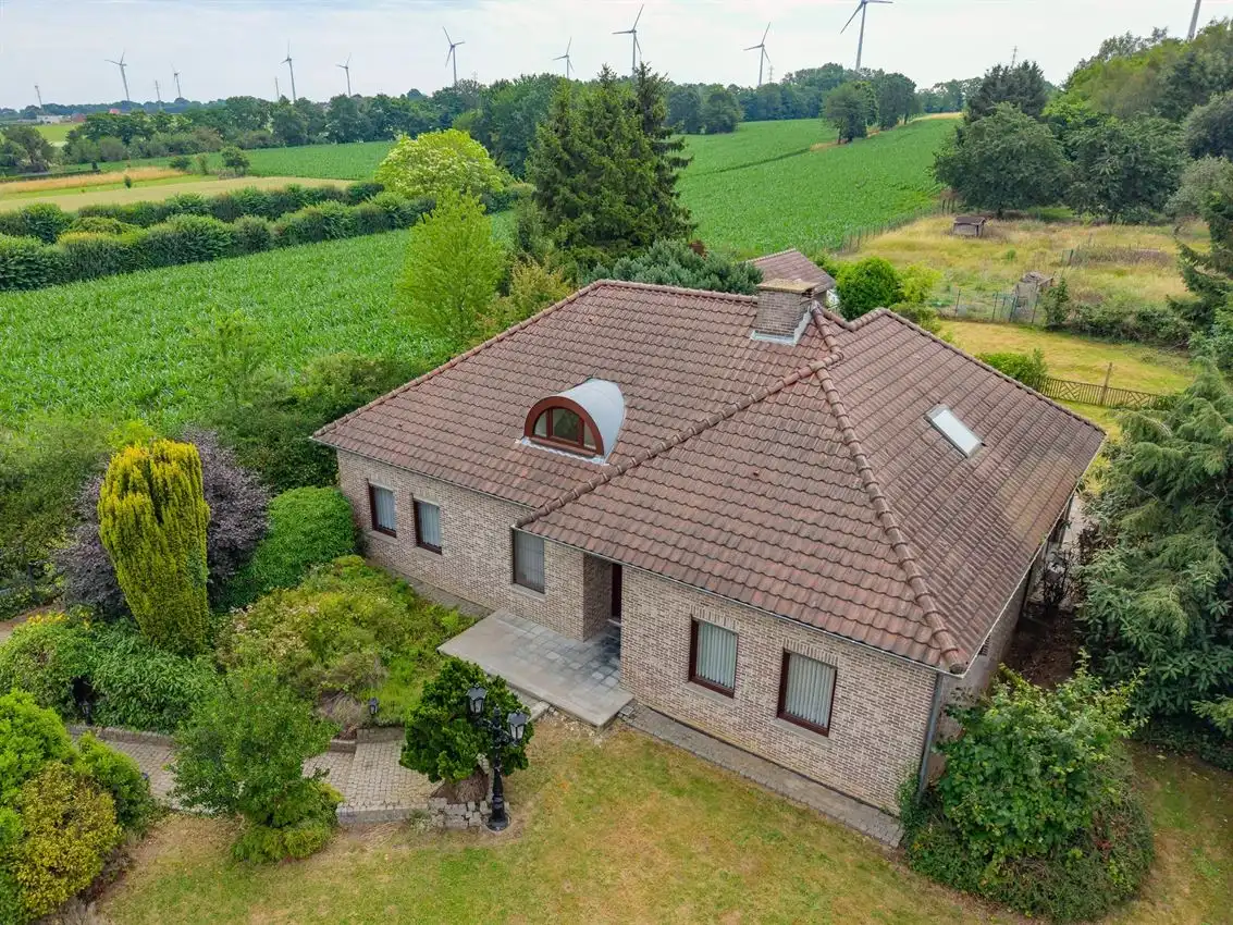 Landelijke villa op 1 hectare in Assent foto 5