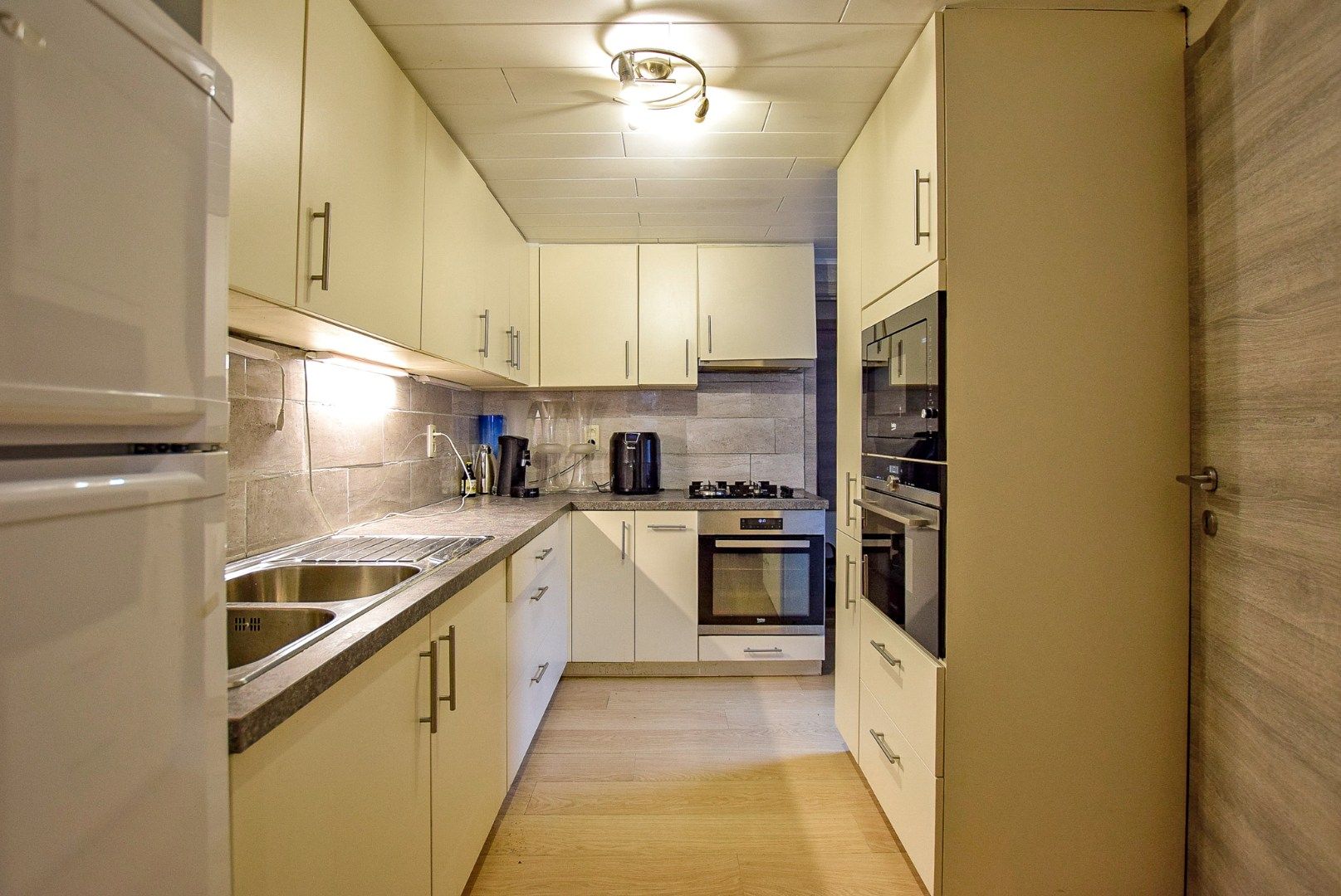 Ruim 2-slaapkamerappartement (97m²) gelegen in het centrum van De Panne.  foto 8