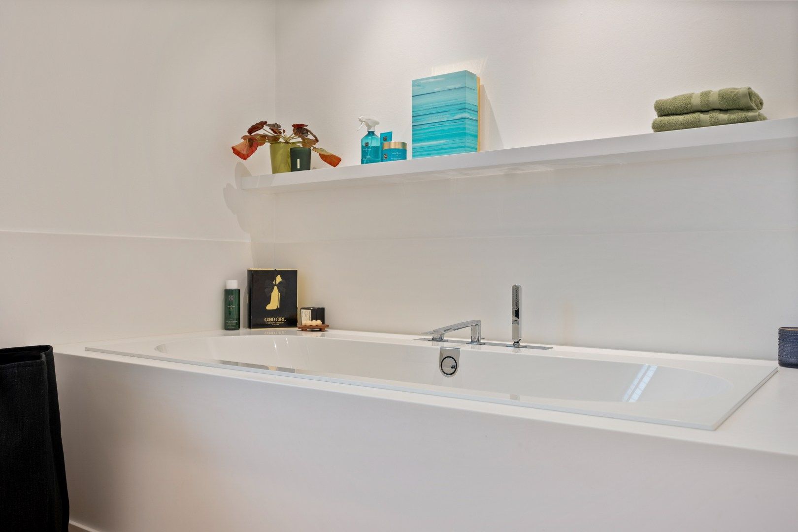 ENERGIEZUINIGE HALFOPEN BEBOUWING MET EPC A, 3-4 SLPKS, GARAGE, OPRIT EN TUIN IN RUSTIGE WIJK foto 21