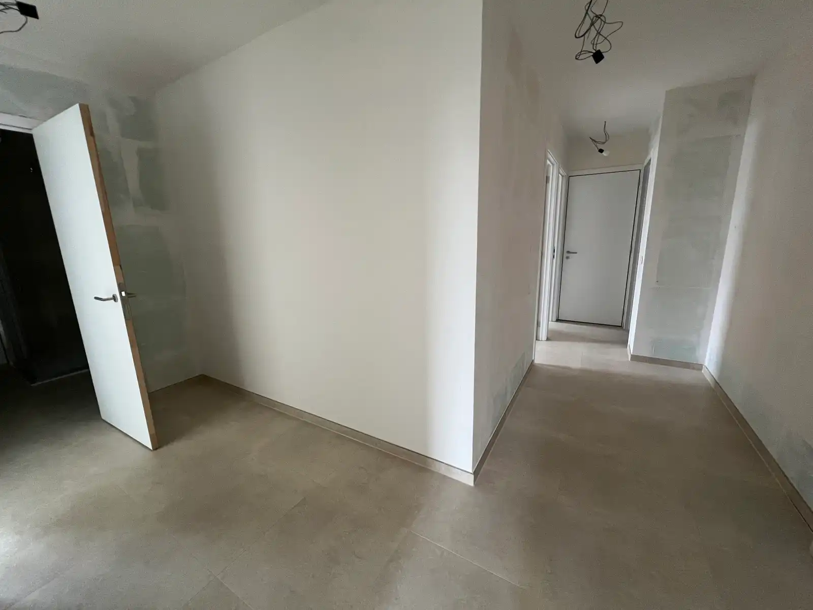 Nieuwbouw app op 1V met 3 slpk, ZW-terras en parking foto 11