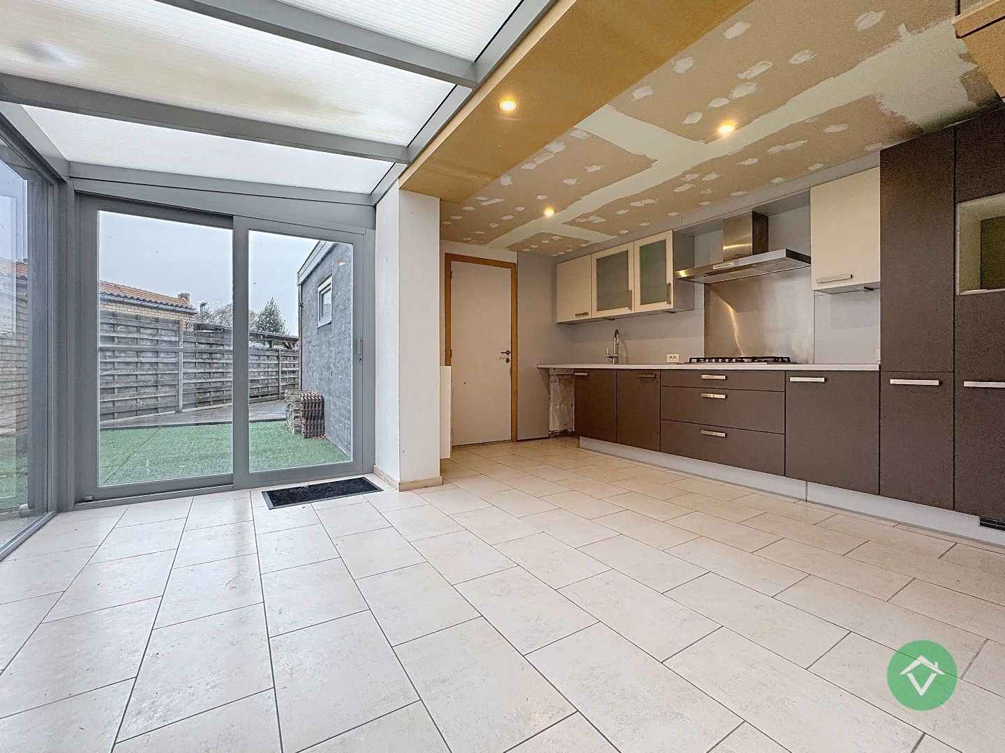 Instapklare woning met 4 slaapkamers te Koekelare foto 6