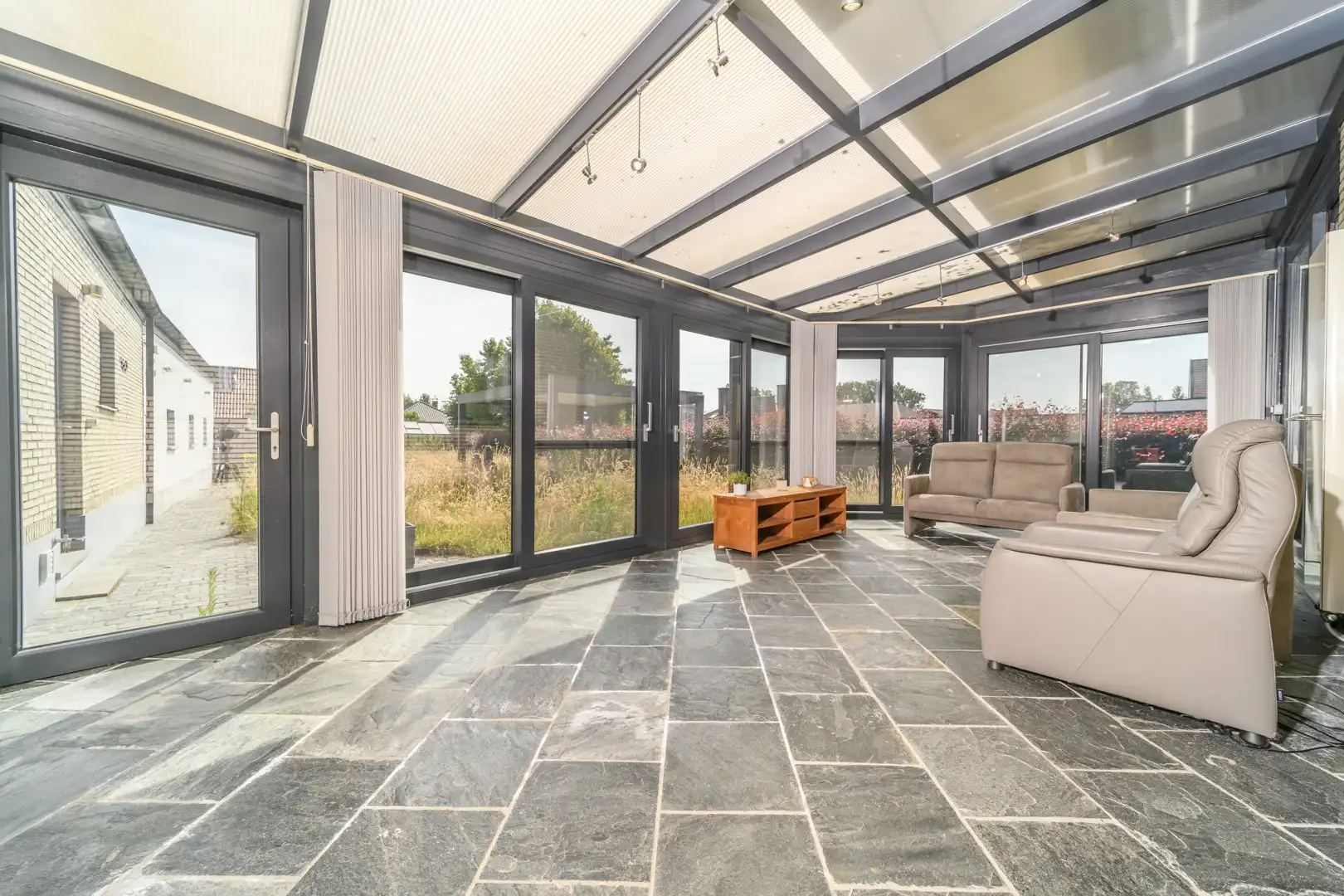 Zeer ruime gezinswoning met extra stockageruimte foto 11