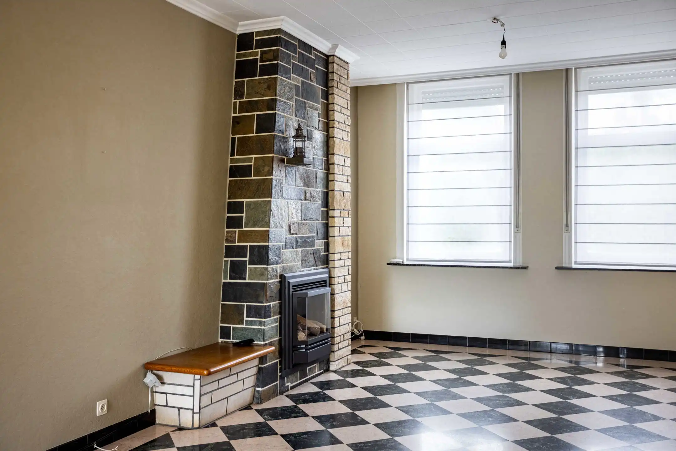 Deels te renoveren rijwoning in een rustige buurt foto 10