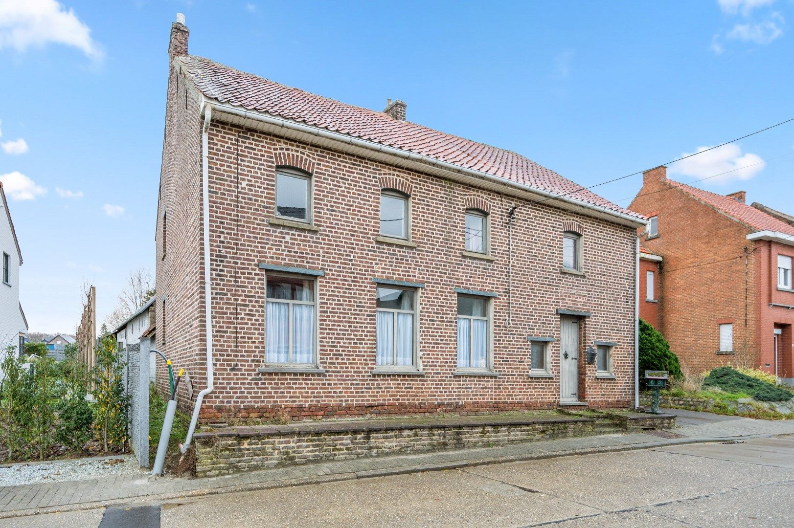Ruime open bebouwing met 4 slaapkamers, tuin en veel ruimte in Waanrode foto 3