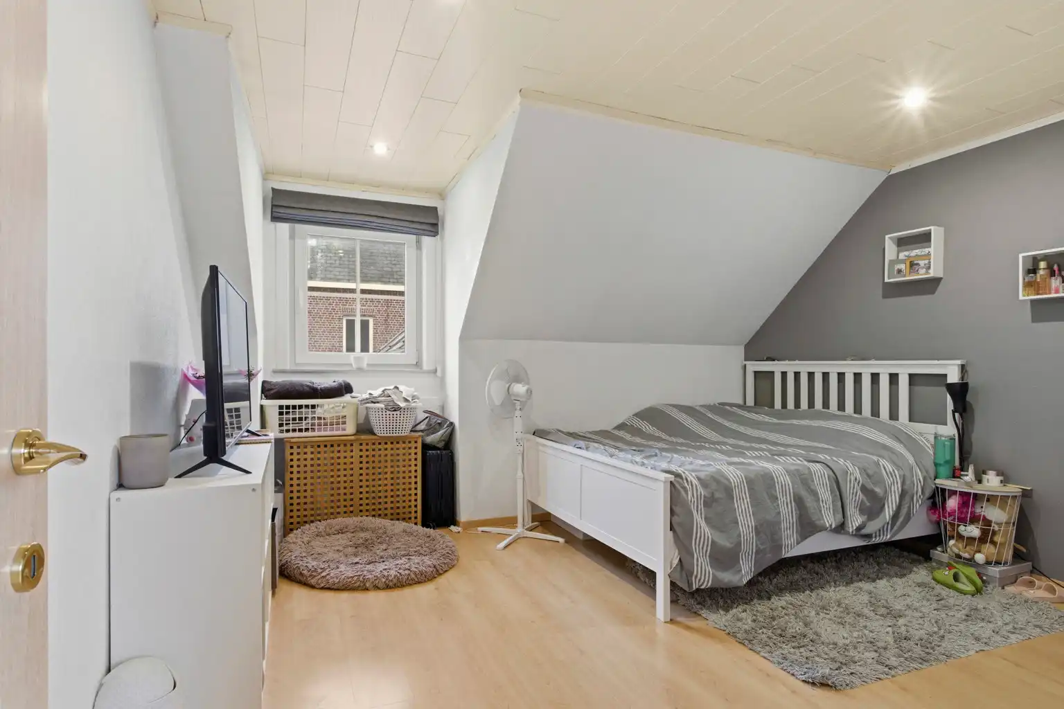 GROTE GERENOVEERDE BOERDERIJ MET APART APPARTEMENT foto 18