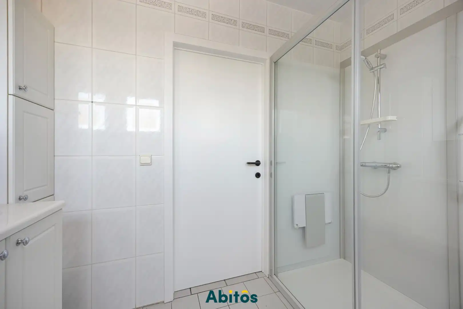 Ruim en lichtrijk appartement met 3 slaapkamers foto 22
