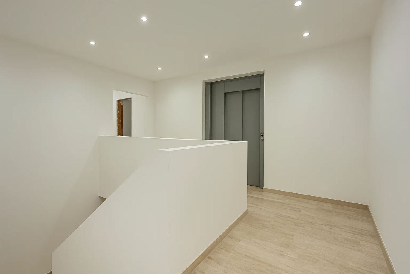 Karaktervolle "BEN" luxe duplex-appartement gelegen in het hart van Lokeren   foto 4