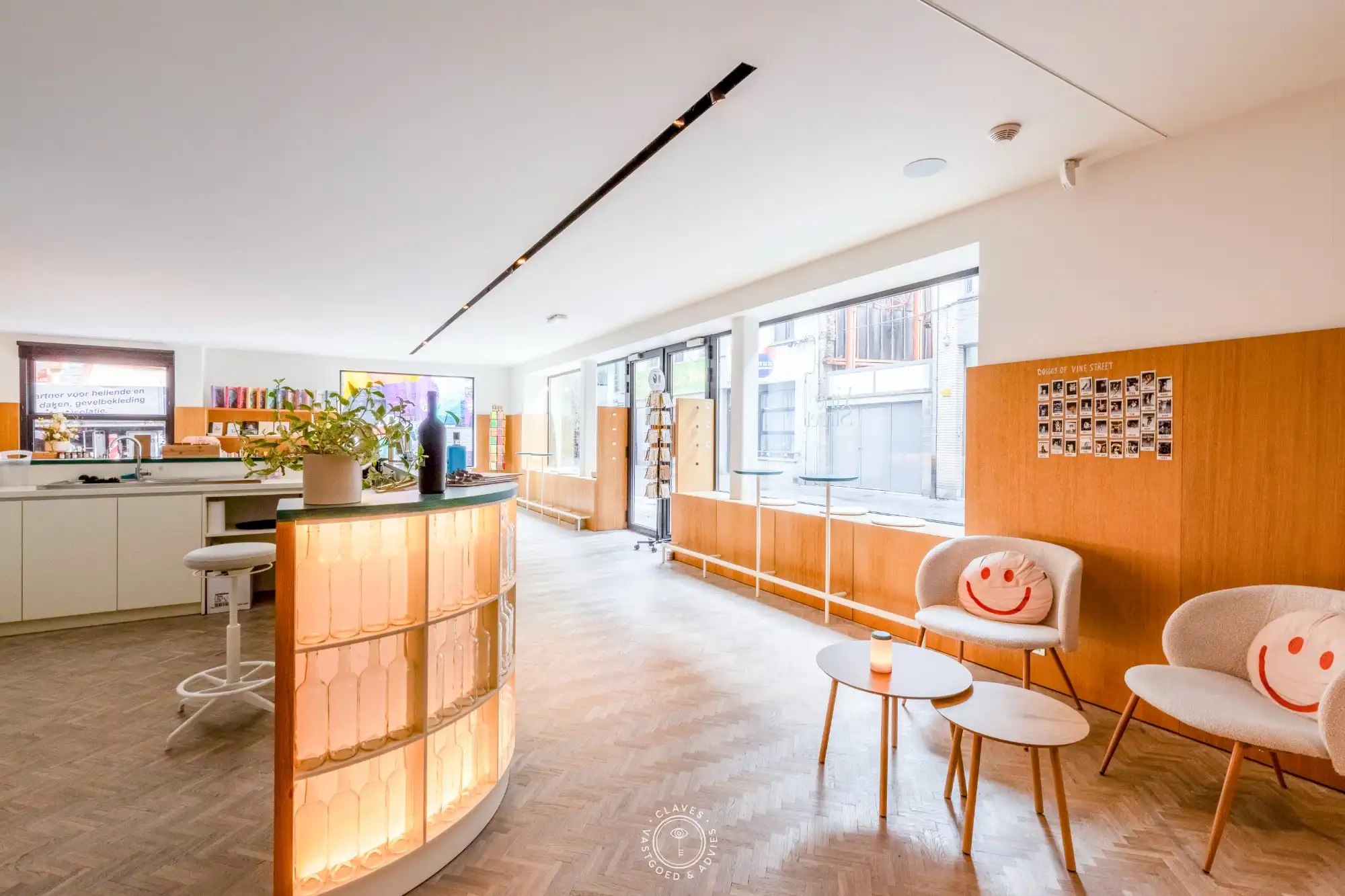 Veelzijdig en instapklaar handelspand met veel potentieel op een topligging foto 8