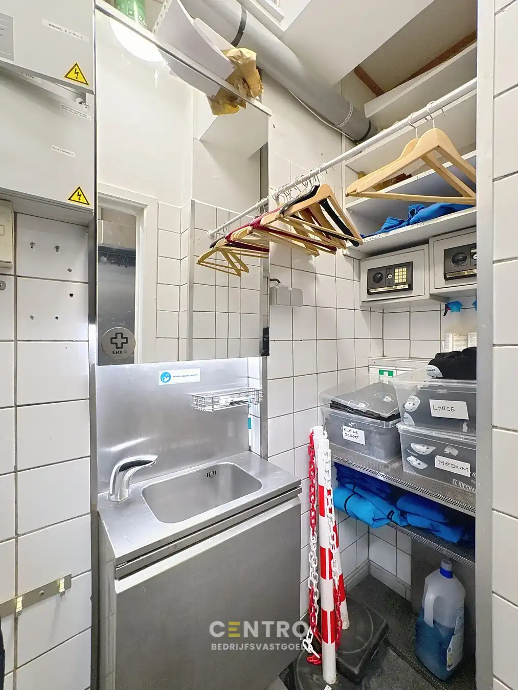 Verkoop handelspand IJssalon - Tearoom 't Zwart Schaap te Sint-Idesbald! foto 22