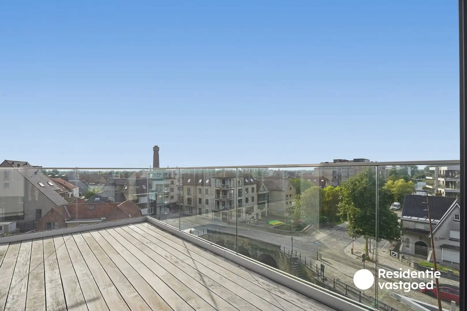 Exclusief penthouse in centrum Diksmuide! foto 2