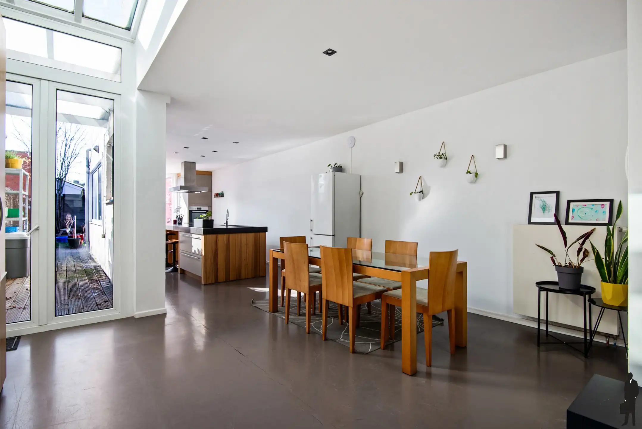 Gerenoveerde woning met 4 ruime slaapkamers en zuidwest tuin foto 5