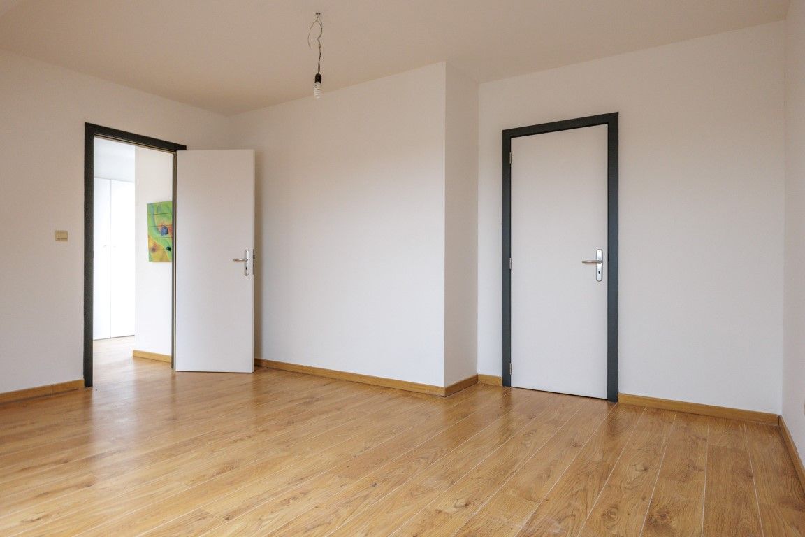 Ruim triplex appartement met parkeerplaats foto 17