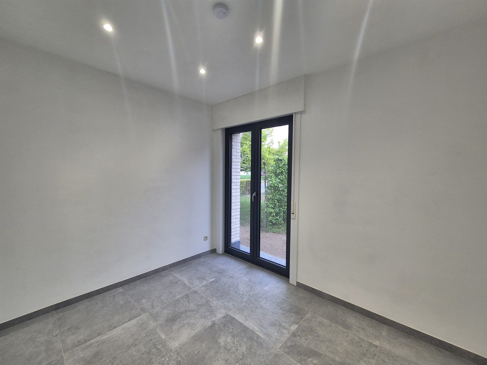 Gerenoveerde energiezuinige bungalow met 2 slaapkamers.  foto 25