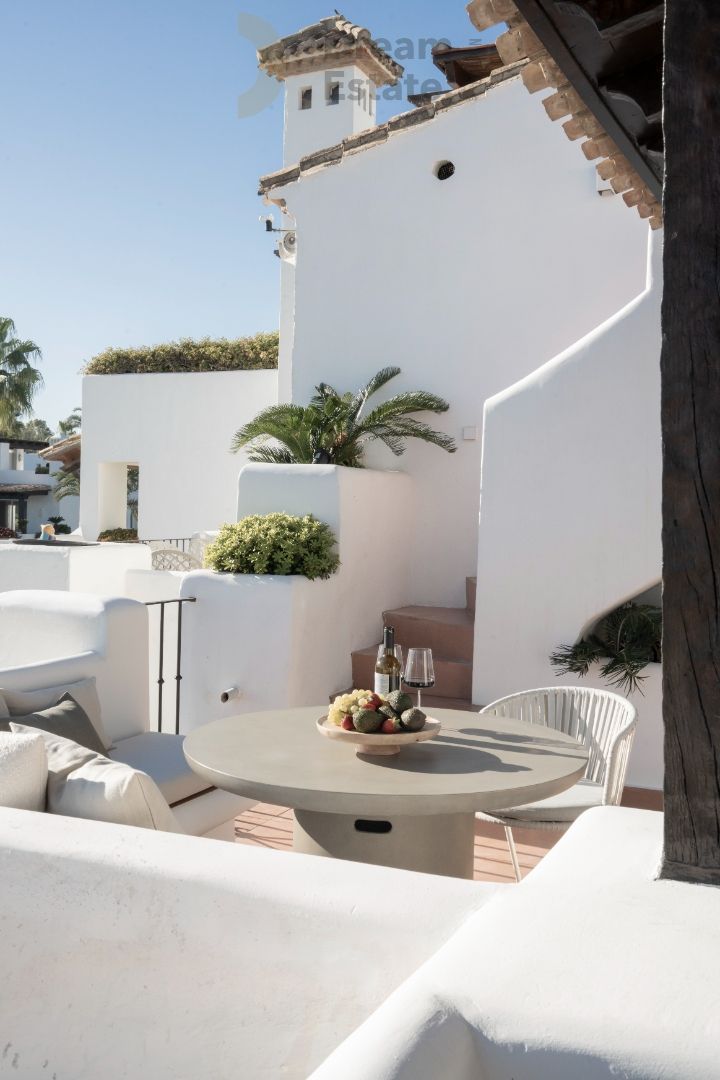 Luxe penthouse frontline beach Estepona. foto 24