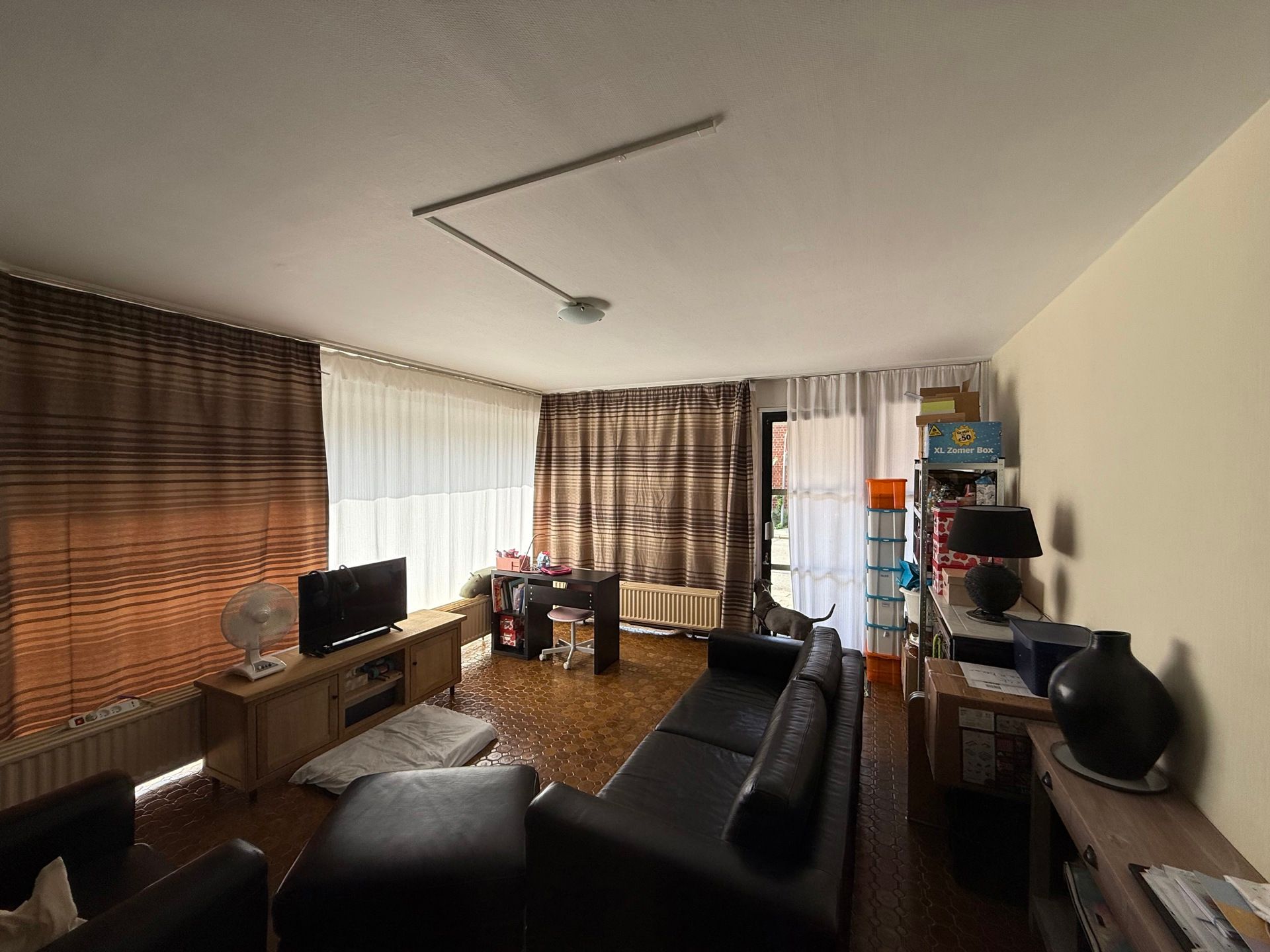 AALST - Gelijkvloers éénslaapkamerappartement. foto {{pictureIndex}}