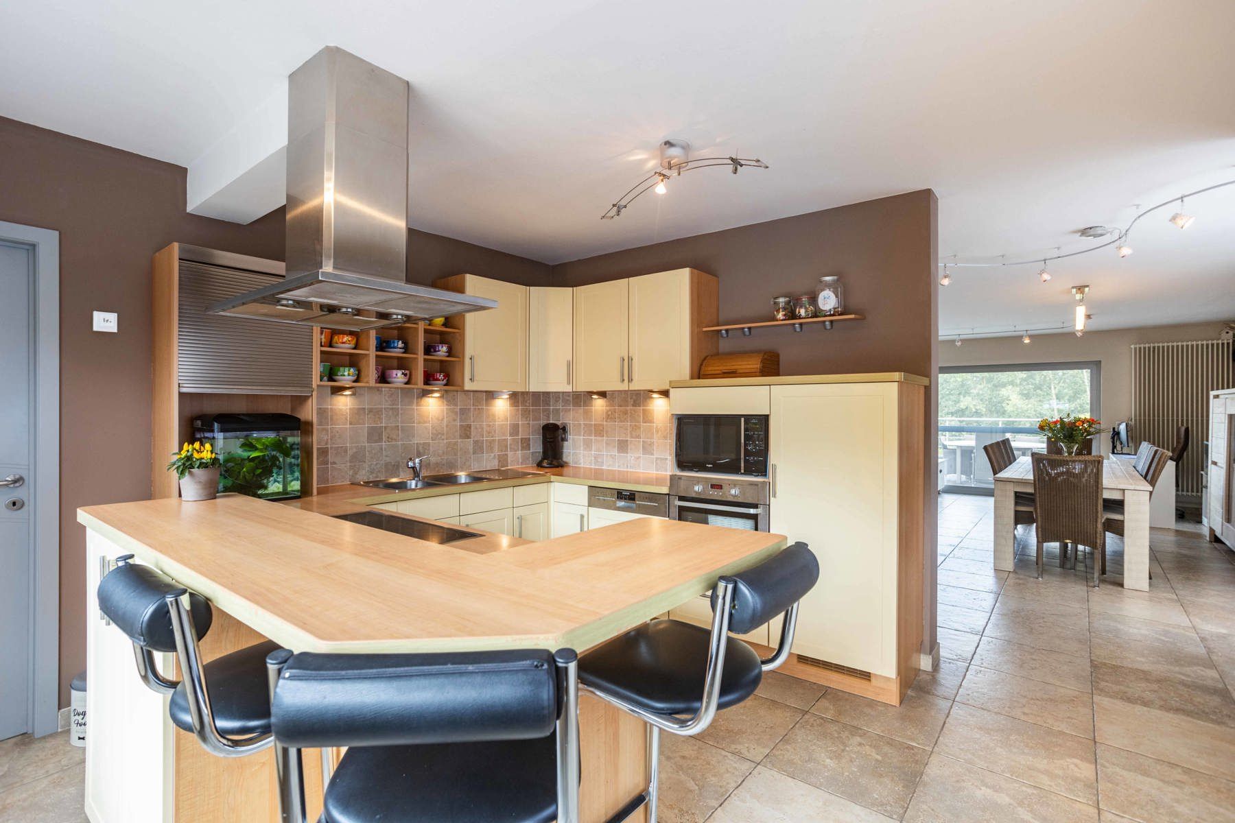 Riante instapklare woning te koop in rustige buurt foto 8